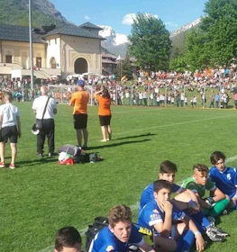 Ungdomsfotballturnering Bardonecchia Cup, lag på banen og tilskuere